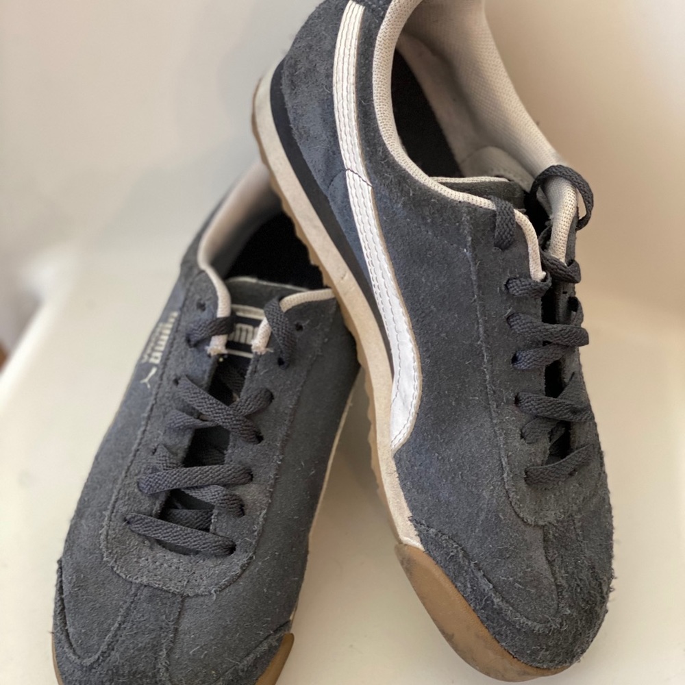 Puma Gray Suede size 4